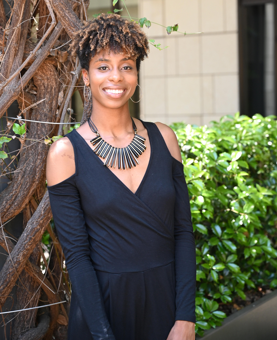 Arielle Andrews headshot